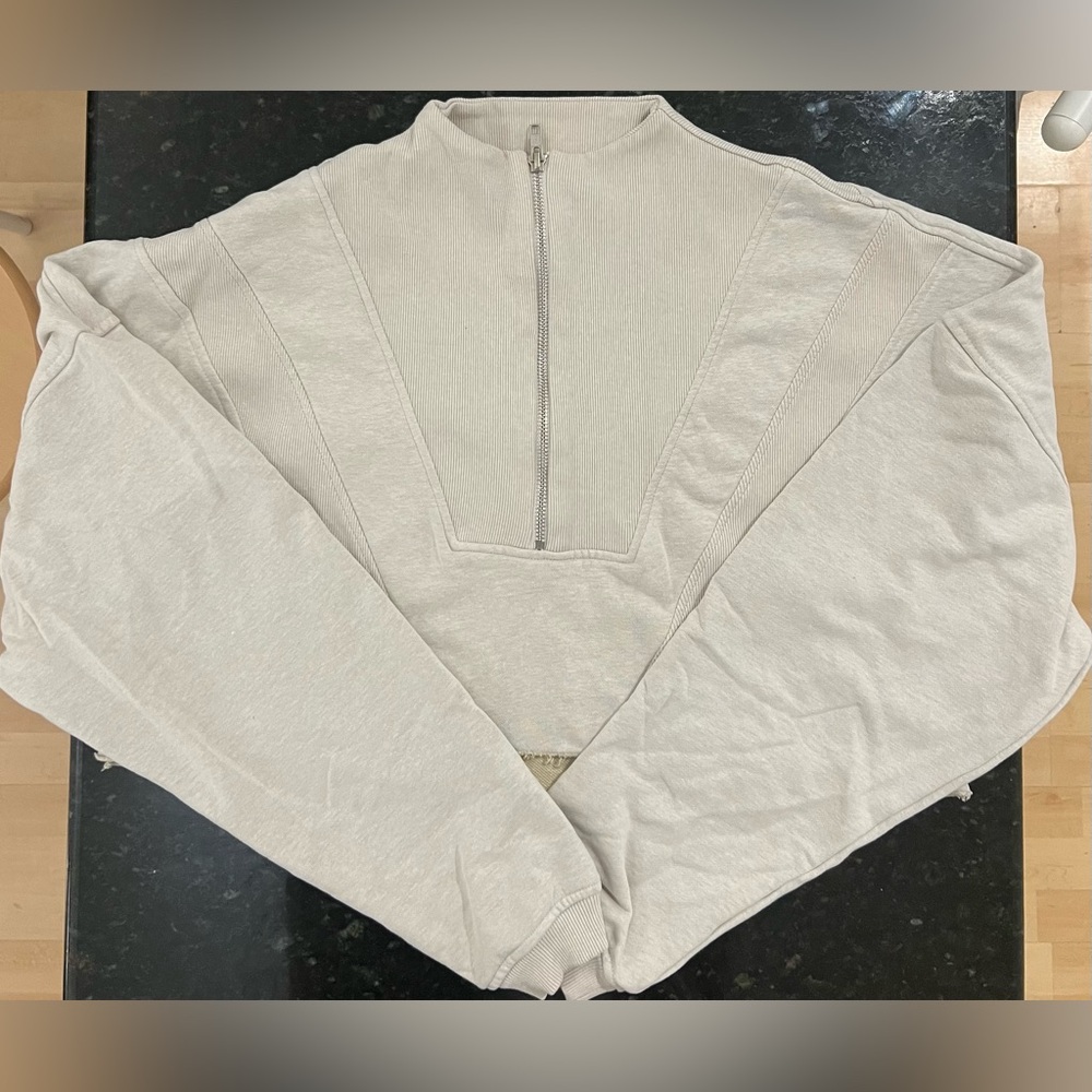GUC Bo+Tee Zipper Crop Hoodie in Beige